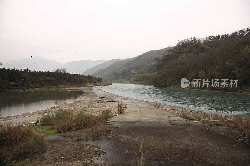 Feishayan (飞沙堰) of Dujiangyan (都江堰) irrigation system, Sichuan, China